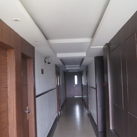 גווהטי Hotel Siroy Classic מראה חיצוני תמונה