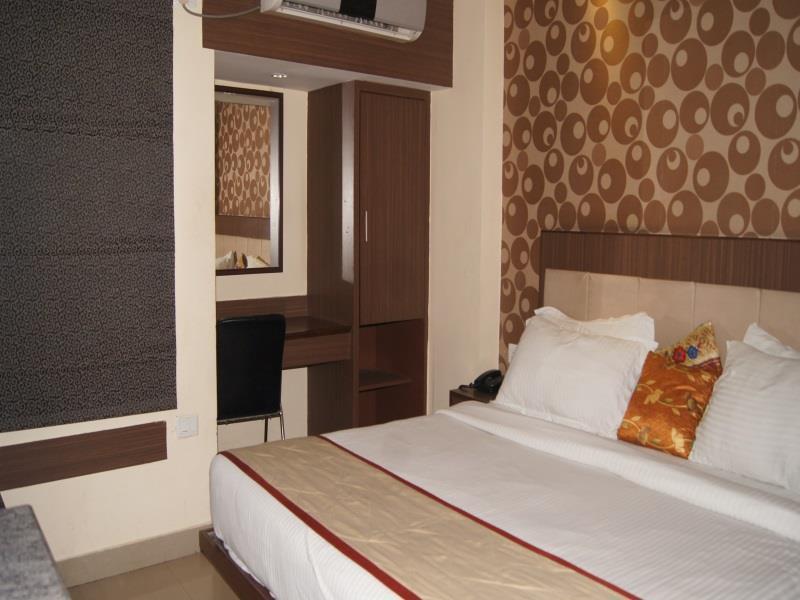 גווהטי Hotel Siroy Classic מראה חיצוני תמונה