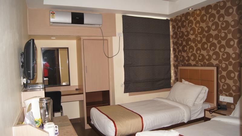 גווהטי Hotel Siroy Classic מראה חיצוני תמונה